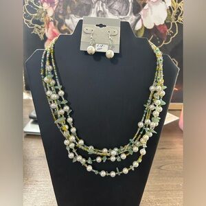 NWT necklace and earrings set
